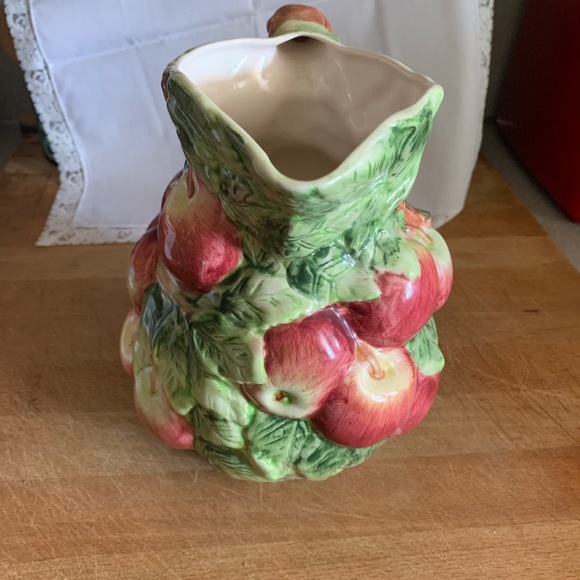 Pitcher - Picture 2 of 3